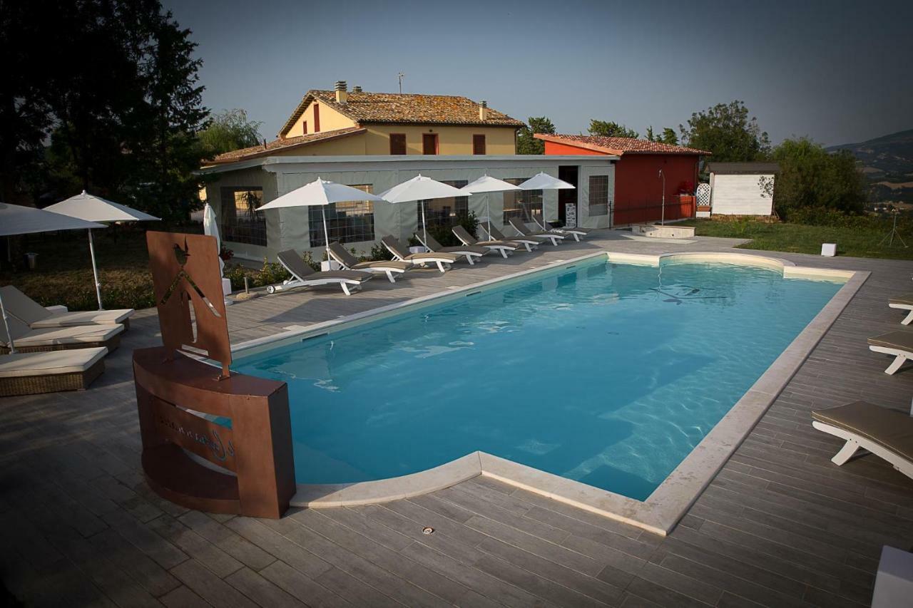Agriturismo Le Capannacce Urbania Eksteriør billede