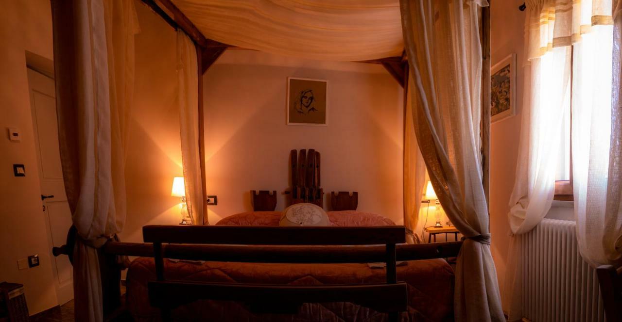 Agriturismo Le Capannacce Urbania Eksteriør billede